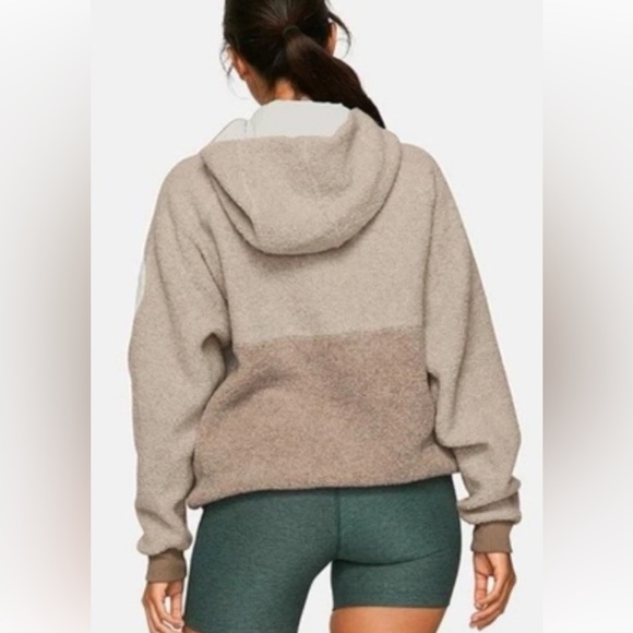 Outdoor Voices Colorblock Mega Fleece 1/2 Zip Oatmeal Amber Sz S - Picture 2 of 10